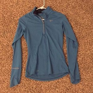 3/$15 Nike Dri Fit Sweatshirt